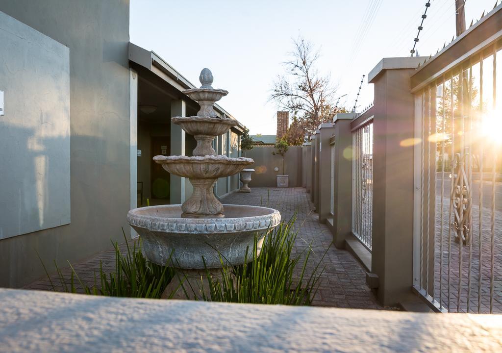 Postmasburg D Olive Rose Boutique Hotel Exterior photo